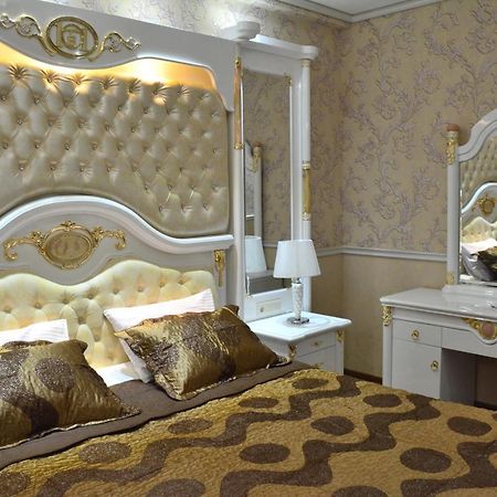 Elegant Boutique Rustaveli Hotel Tbilisi Buitenkant foto