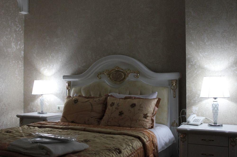 Elegant Boutique Rustaveli Hotel Tbilisi Buitenkant foto