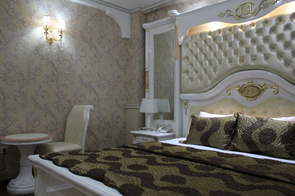 Elegant Boutique Rustaveli Hotel Tbilisi Buitenkant foto