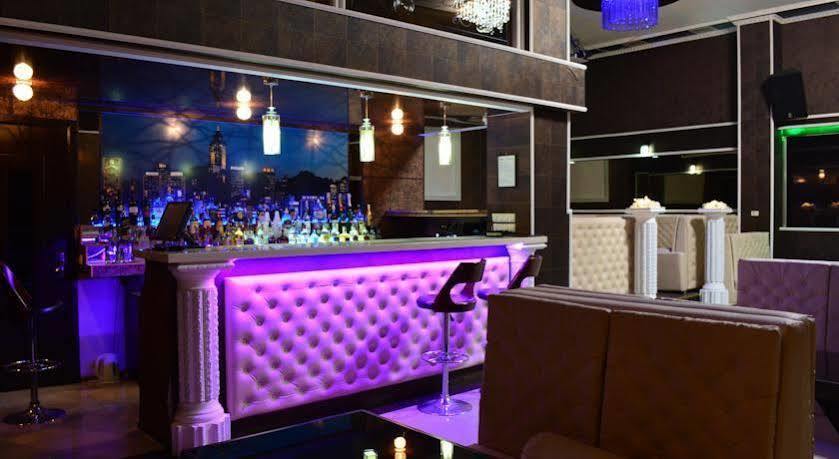 Elegant Boutique Rustaveli Hotel Tbilisi Buitenkant foto