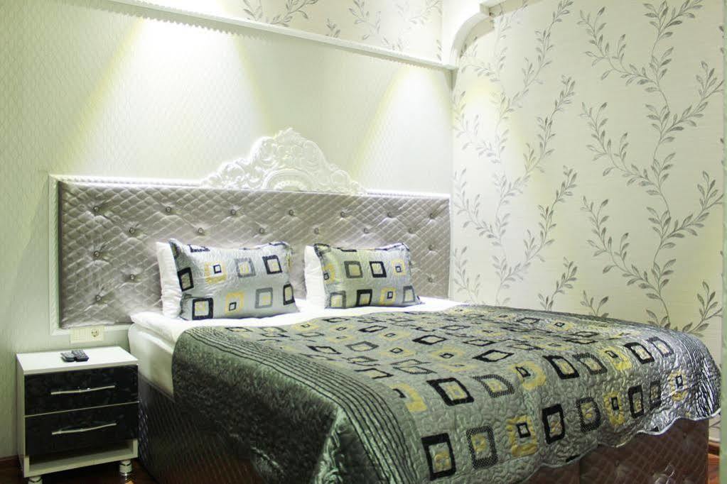 Elegant Boutique Rustaveli Hotel Tbilisi Buitenkant foto
