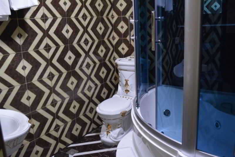 Elegant Boutique Rustaveli Hotel Tbilisi Buitenkant foto