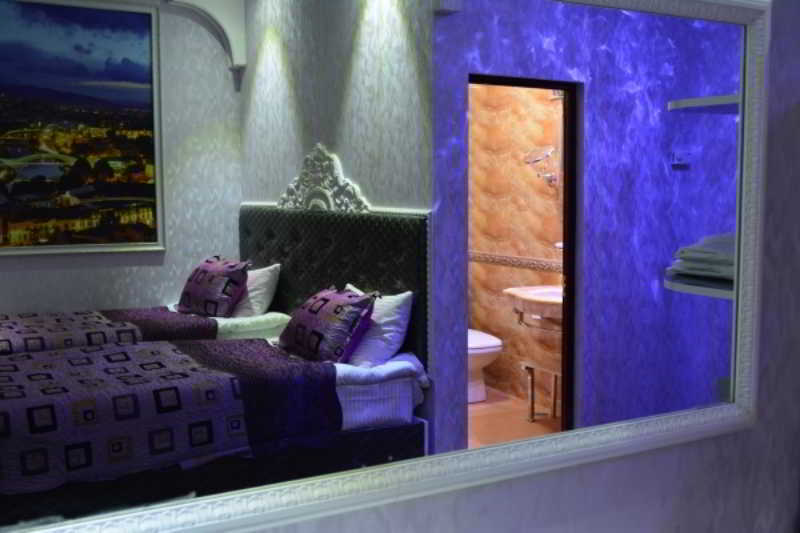 Elegant Boutique Rustaveli Hotel Tbilisi Buitenkant foto