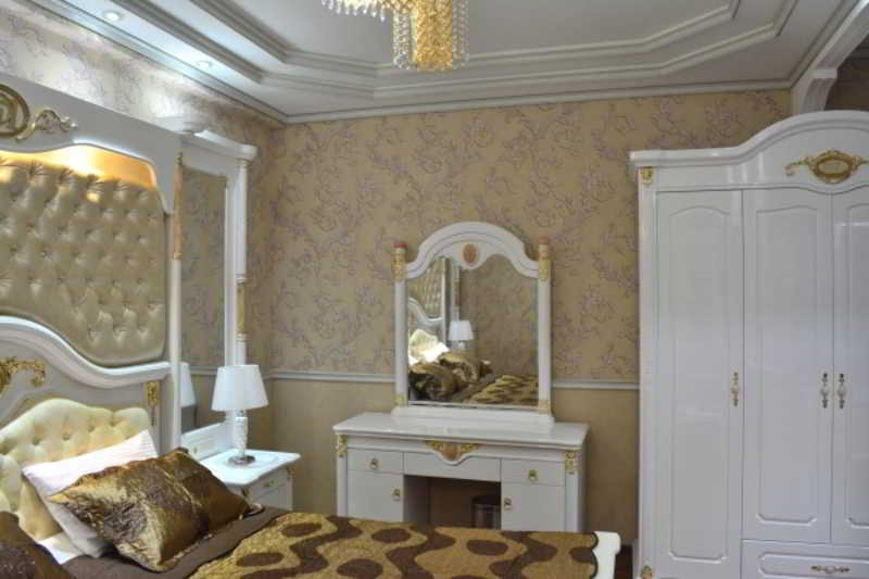 Elegant Boutique Rustaveli Hotel Tbilisi Buitenkant foto