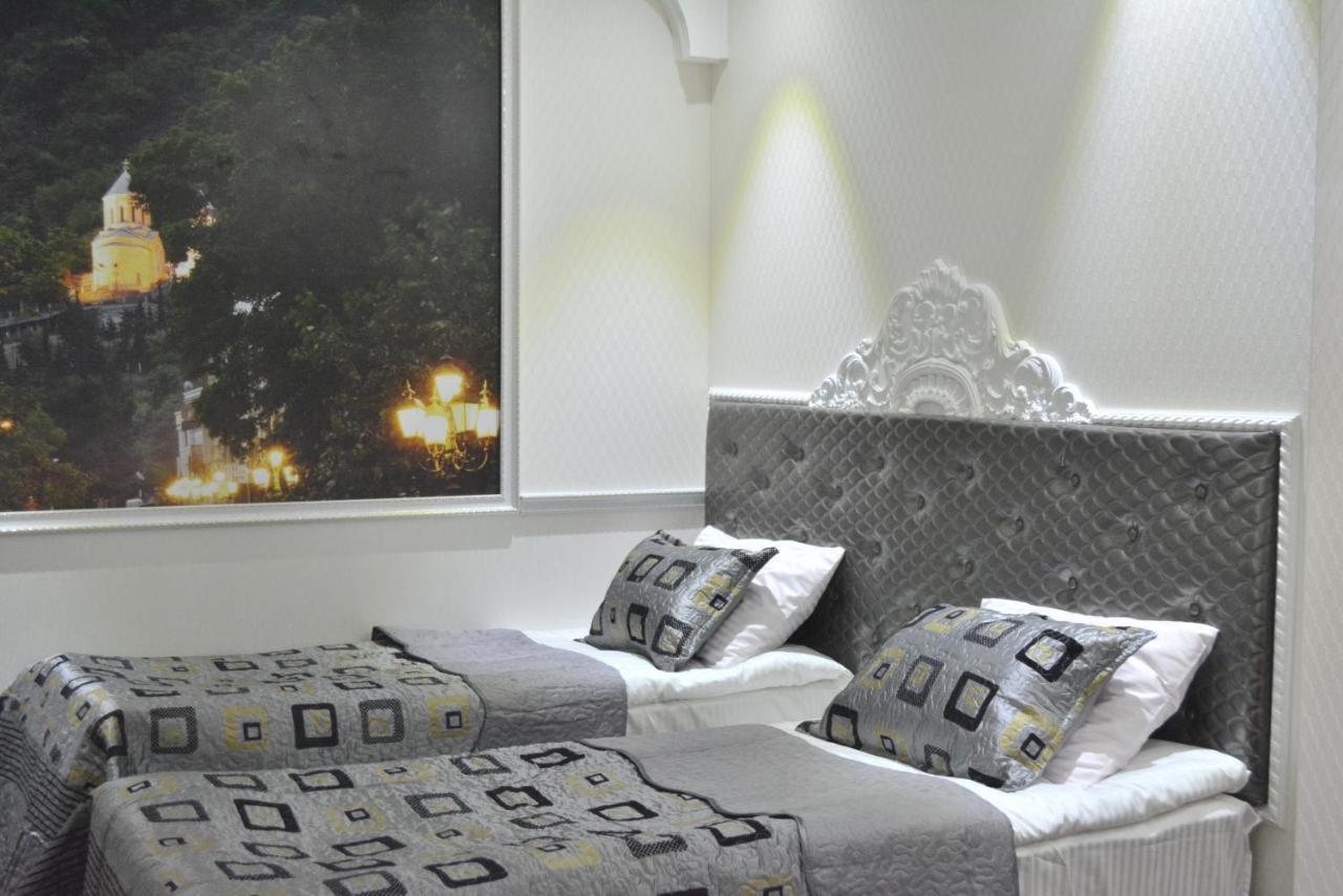 Elegant Boutique Rustaveli Hotel Tbilisi Buitenkant foto