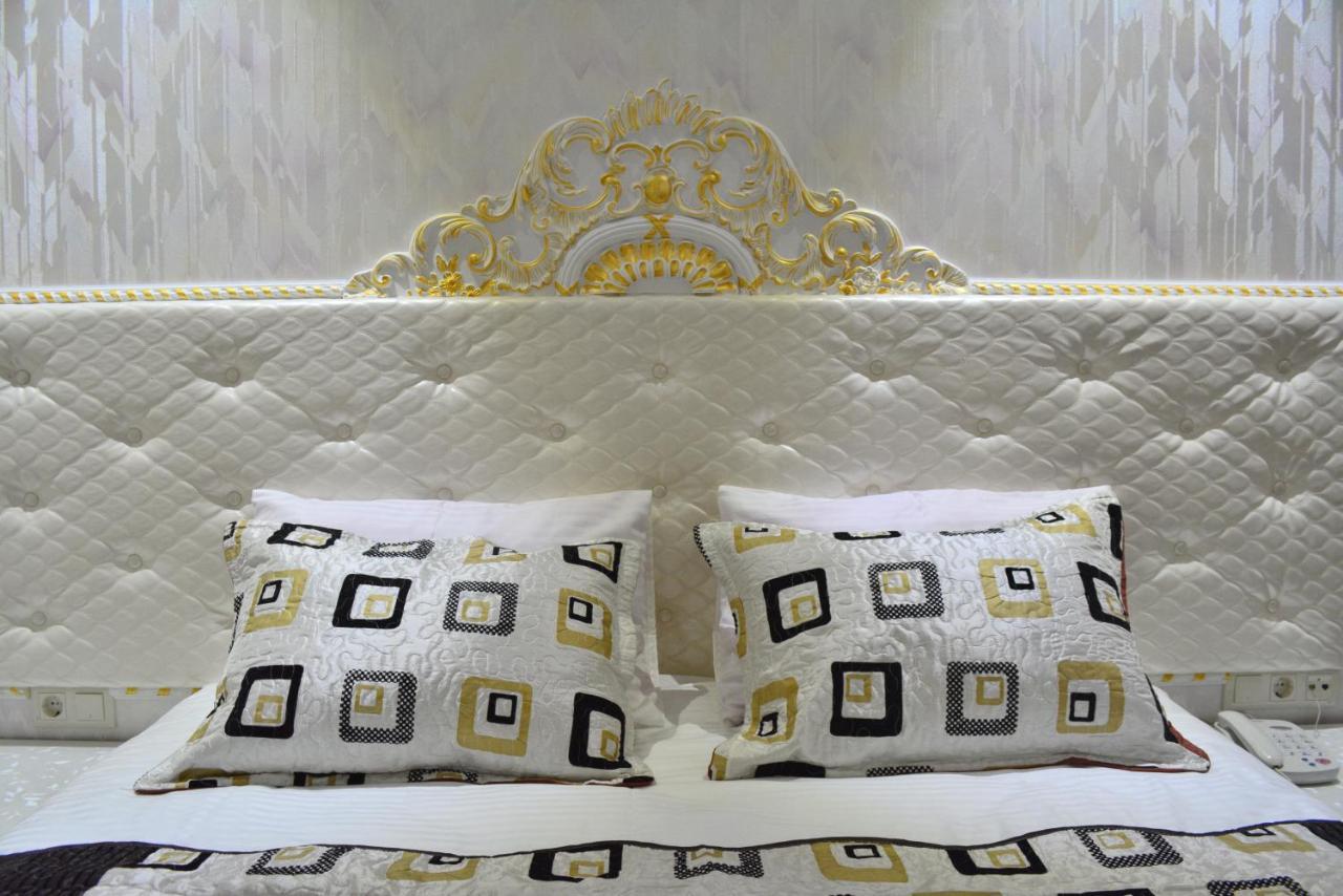 Elegant Boutique Rustaveli Hotel Tbilisi Buitenkant foto