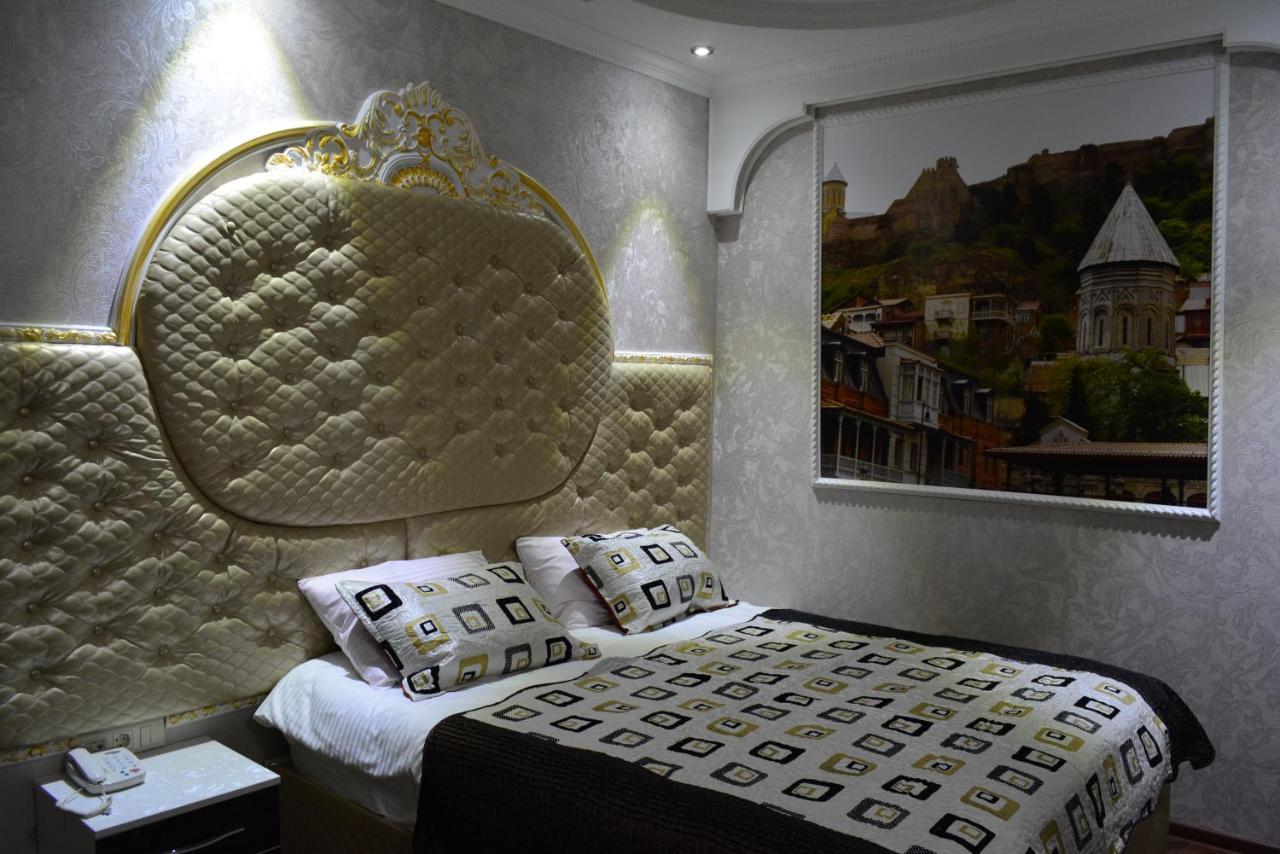 Elegant Boutique Rustaveli Hotel Tbilisi Buitenkant foto